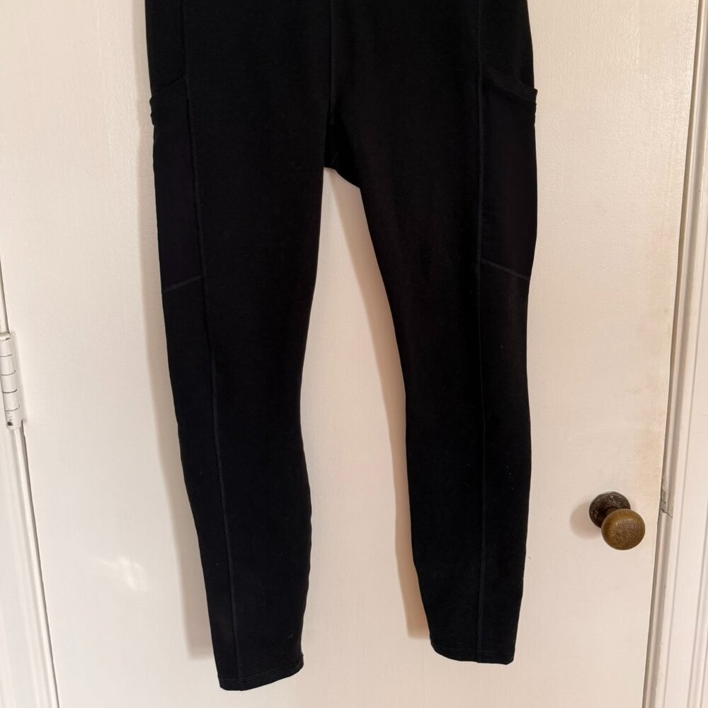 XL Fabletics High-Waisted PowerHold Legging With Pockets
